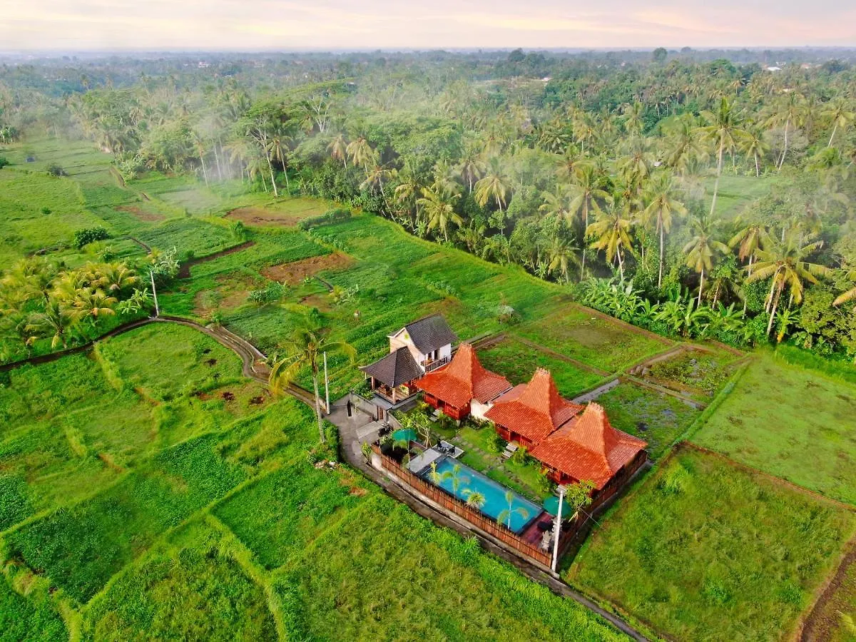 Bed & Breakfast Romantic Deluxe 0Ne Bedroom Wooden Villa 2 Ubud