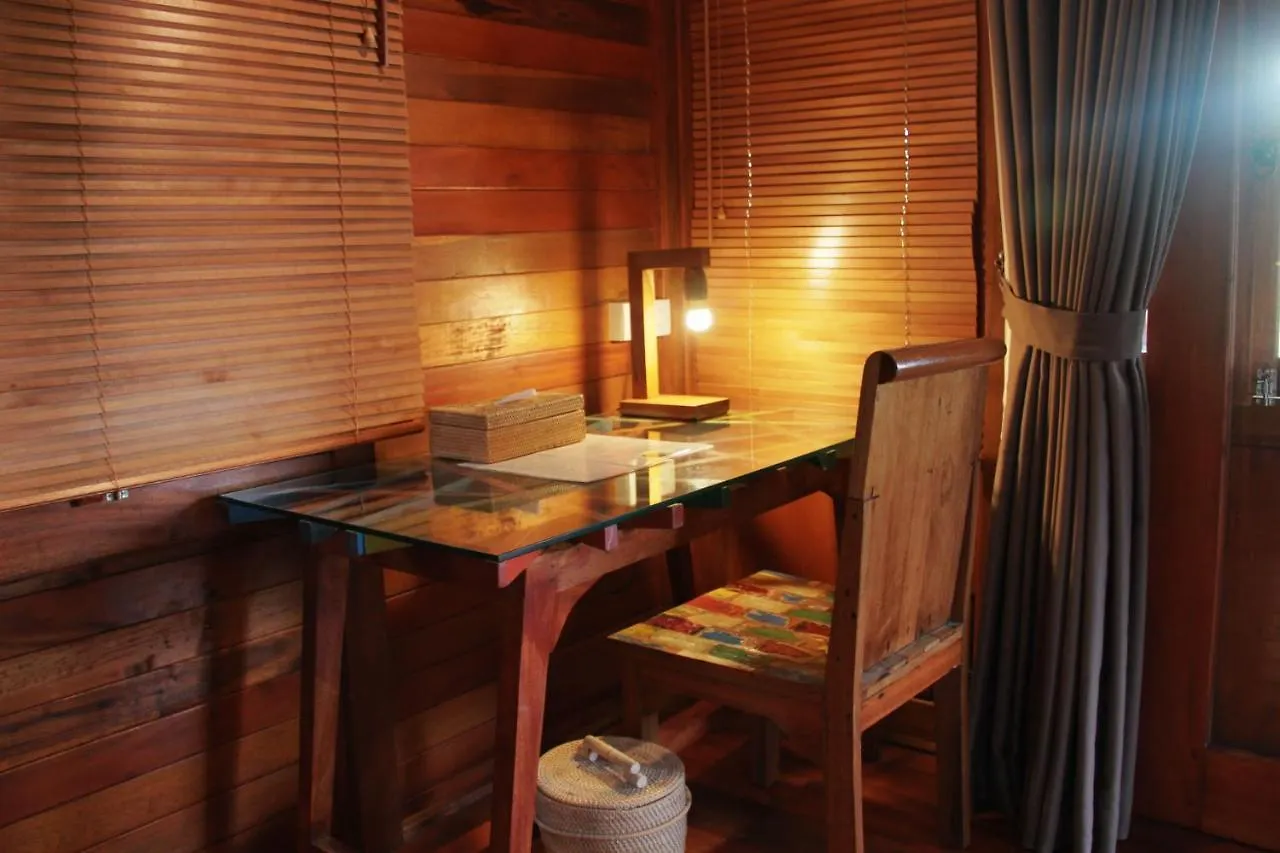 Romantic Deluxe 0Ne Bedroom Wooden Villa 2 Ubud  Bed & Breakfast Ubud (Bali)
